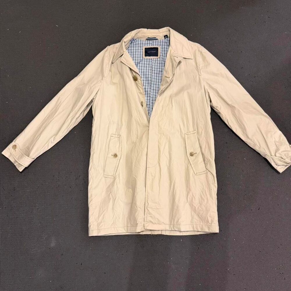 Vintage Tommy Hilfiger Barn Coat/Trench Coat Men's size L